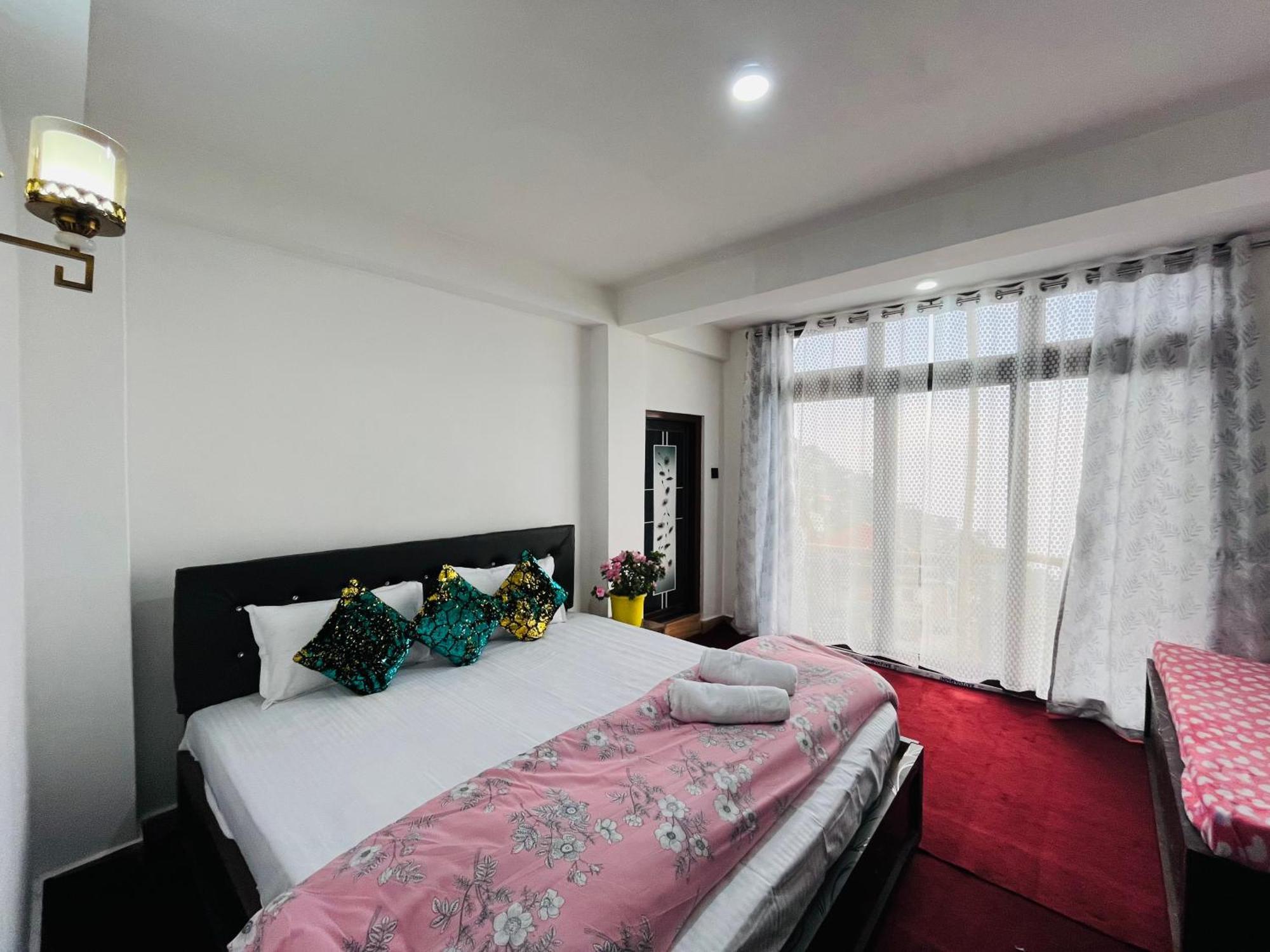 Shalom Inn Home Stay Дарджилінг Екстер'єр фото