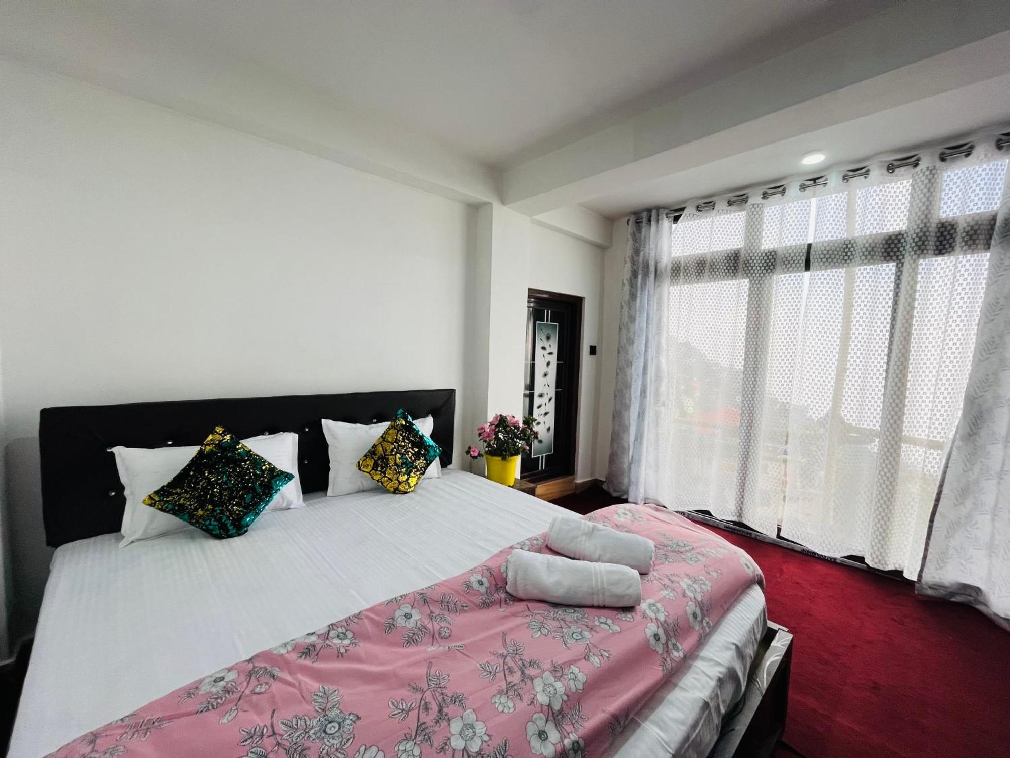 Shalom Inn Home Stay Дарджилінг Екстер'єр фото