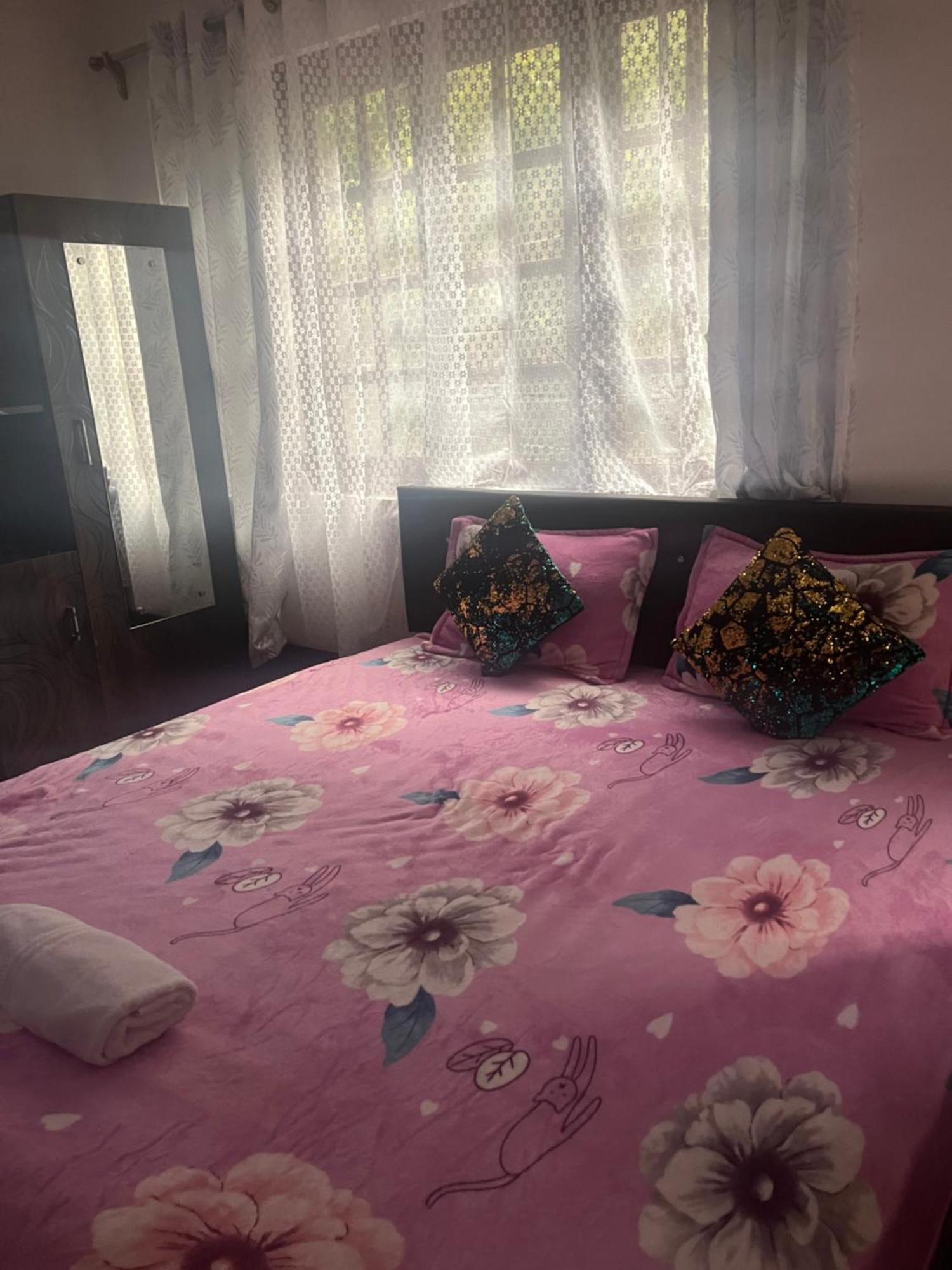 Shalom Inn Home Stay Дарджилінг Екстер'єр фото