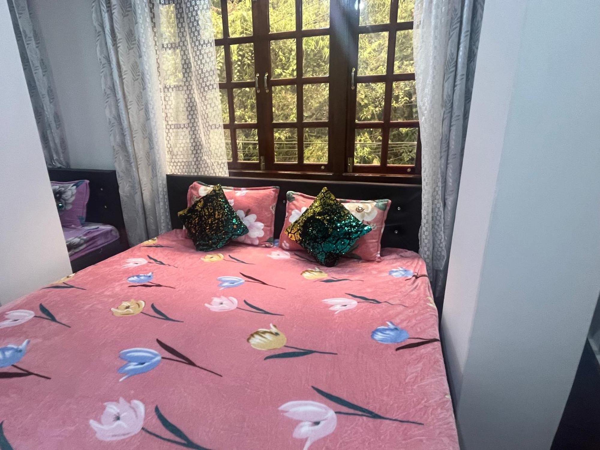 Shalom Inn Home Stay Дарджилінг Екстер'єр фото